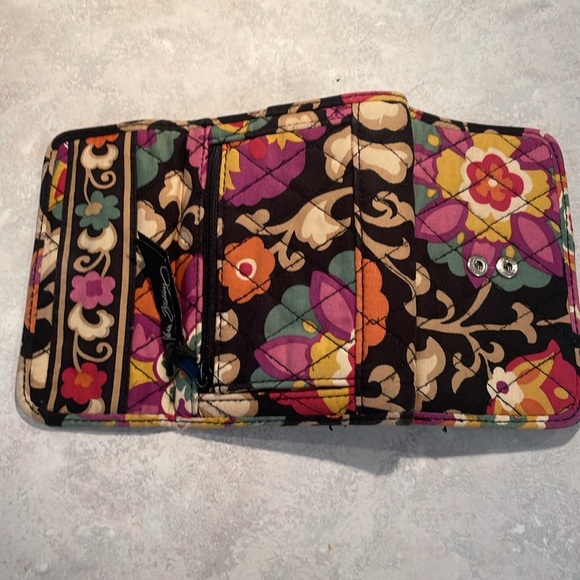 Vera Bradley Suzani Quilted Wallet - Picture 5 of 6
